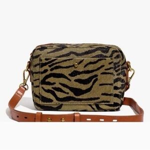 🆕 Madewell Camera Crossbody Bag | Calf Hair & Leather Animal Print